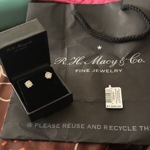 White gold diamond Stud Earrings